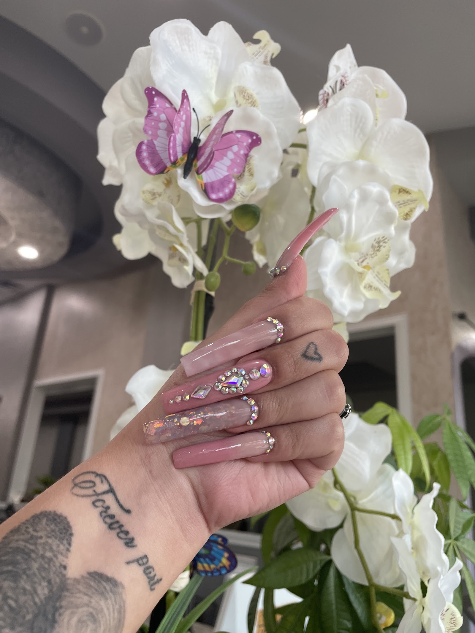 Luxx Nail Bar nail photo 7